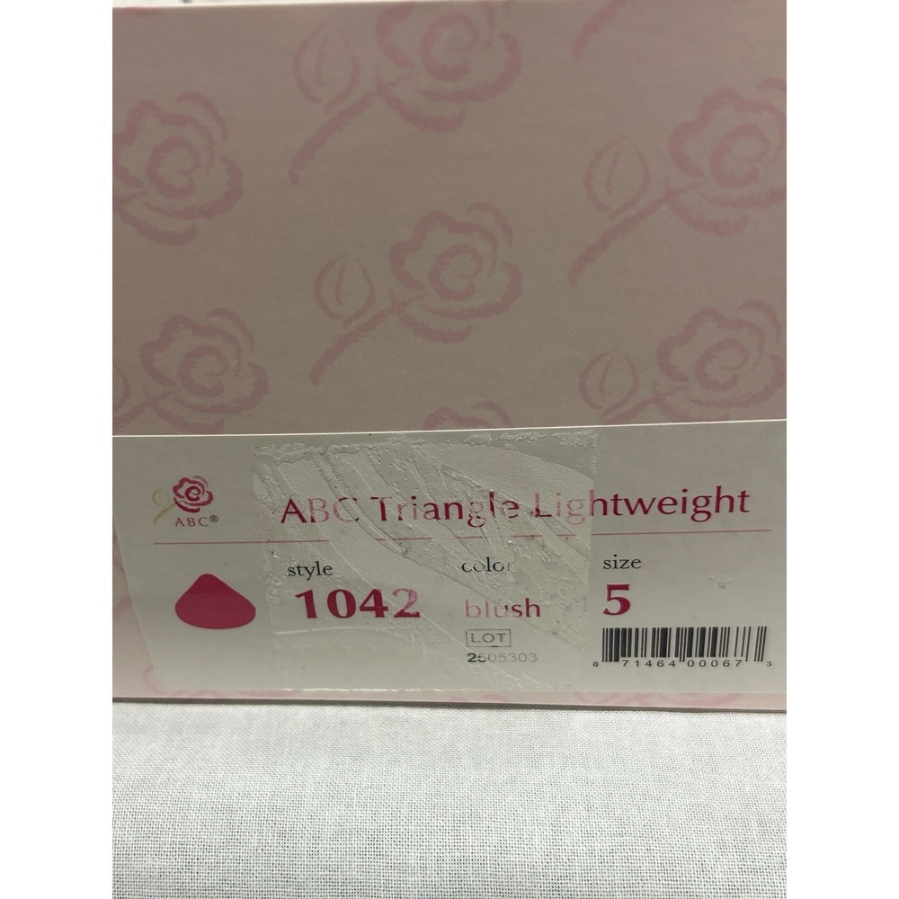 ABC Lightweight Triangle Shaper Breast Form  11242 size 5 color blush w/case